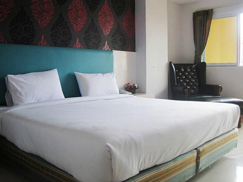 Orange Grand Hotel Ban Khlong Phruan Eksteriør bilde